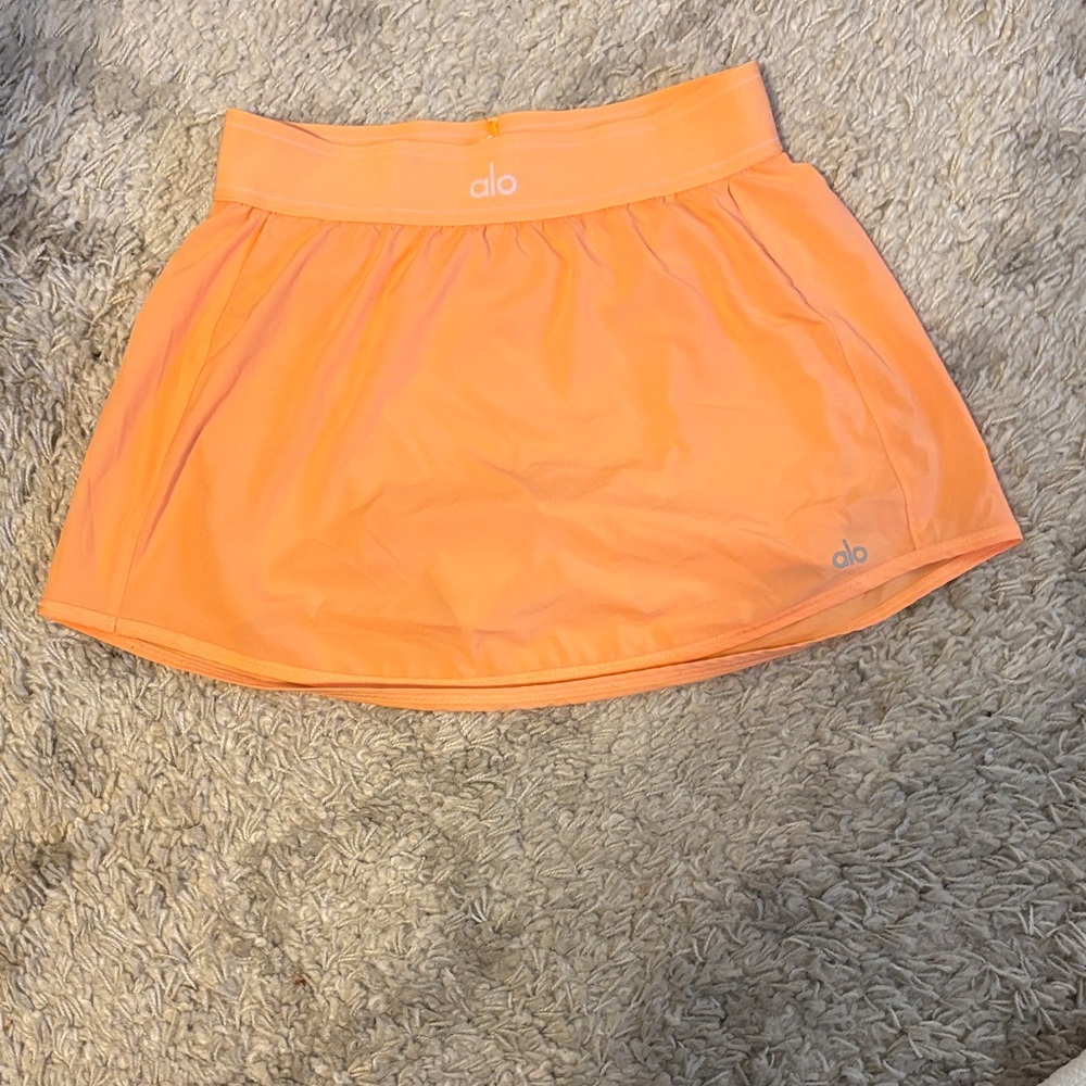 Alo Yoga Orange Athletic Skirt built in shorts Small